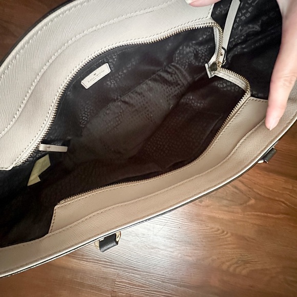 Kate Spade tan & black shoulder tote - Picture 6 of 7